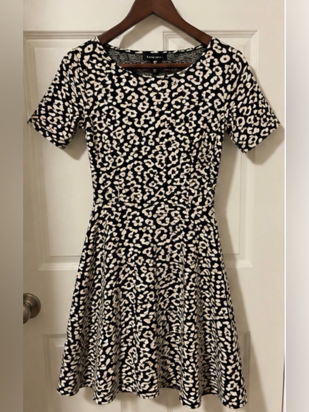 Guess Black and White Floral Fit-and-Flare Dress